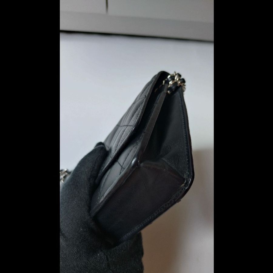 Chanel 銀鍊黑亮雙C皮革康朋鍊帶小包 WOC-11