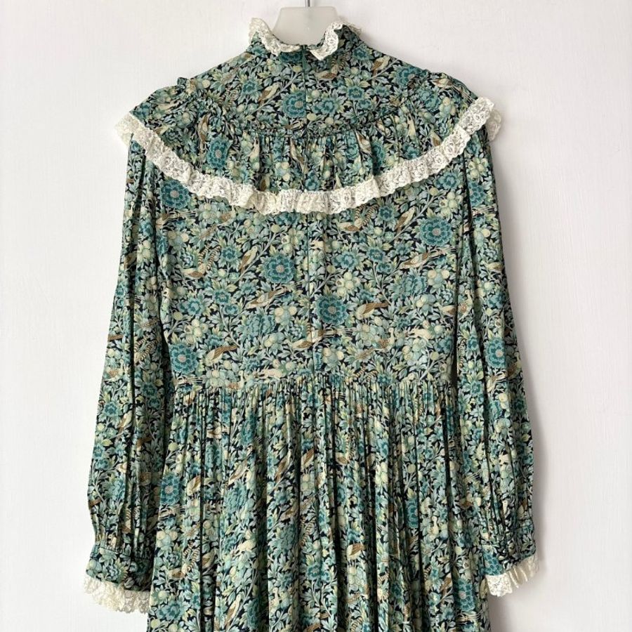 38號 ::GUCCI:: 綠色滿版碎花愛心鈕扣長袖洋裝 Blue Liberty Floral Print Cotton Crepe Maxi Dress S-3