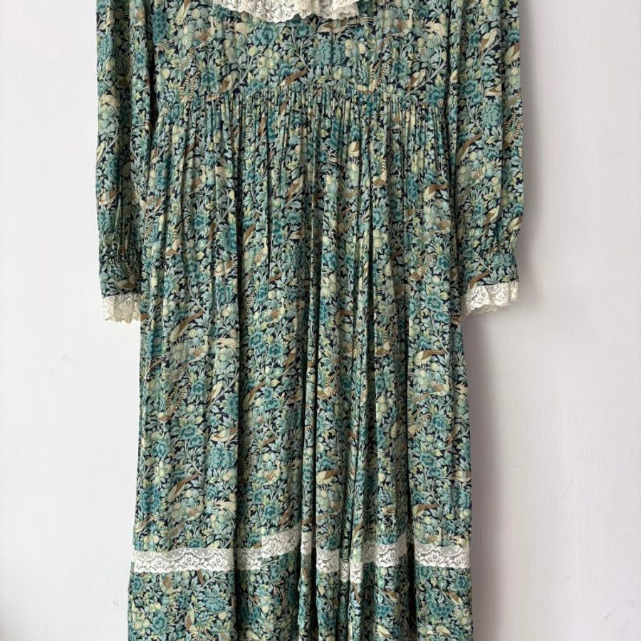 38號 ::GUCCI:: 綠色滿版碎花愛心鈕扣長袖洋裝 Blue Liberty Floral Print Cotton Crepe Maxi Dress S-6