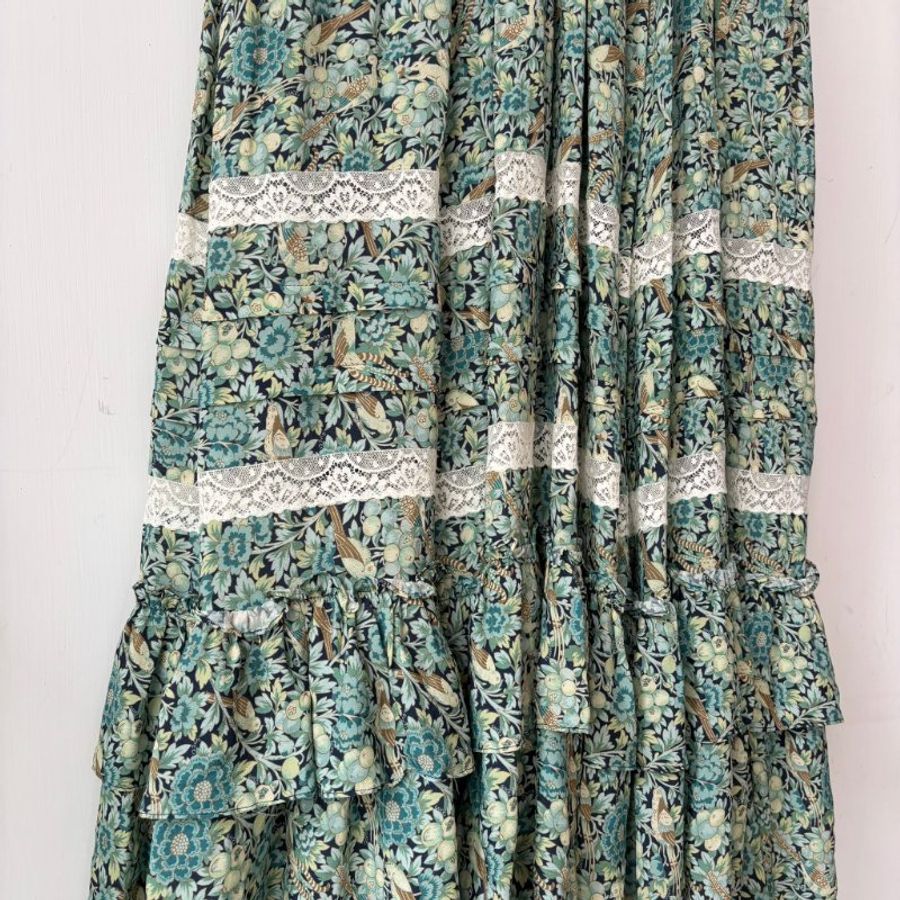 38號 ::GUCCI:: 綠色滿版碎花愛心鈕扣長袖洋裝 Blue Liberty Floral Print Cotton Crepe Maxi Dress S-10