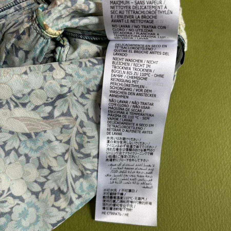 38號 ::GUCCI:: 綠色滿版碎花愛心鈕扣長袖洋裝 Blue Liberty Floral Print Cotton Crepe Maxi Dress S-27