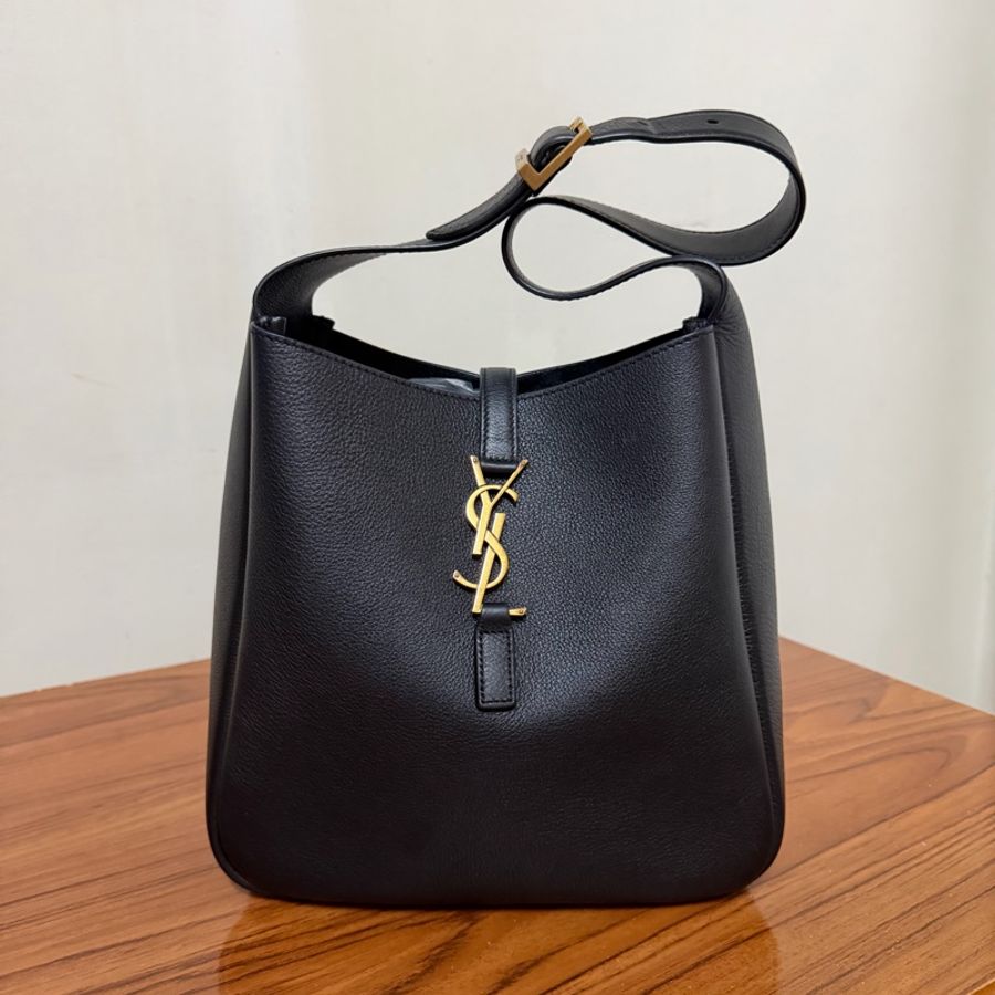 95新✨YSL 小號 Le 5 A 7 hobo黑金-0