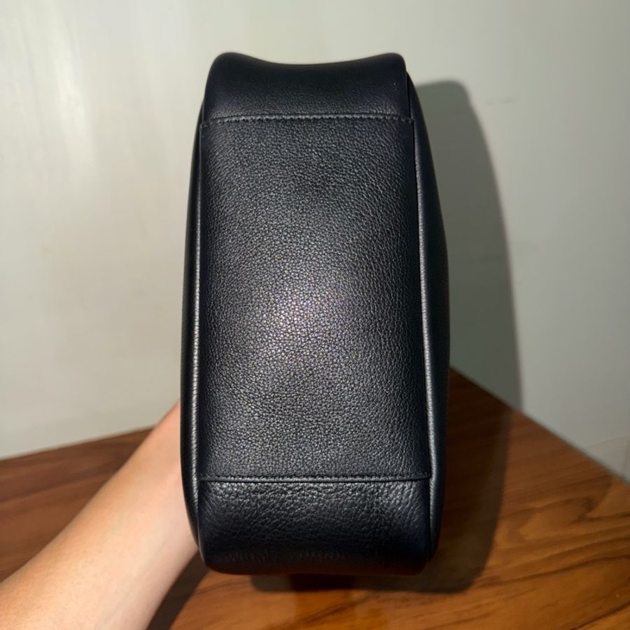 95新✨YSL 小號 Le 5 A 7 hobo黑金-4