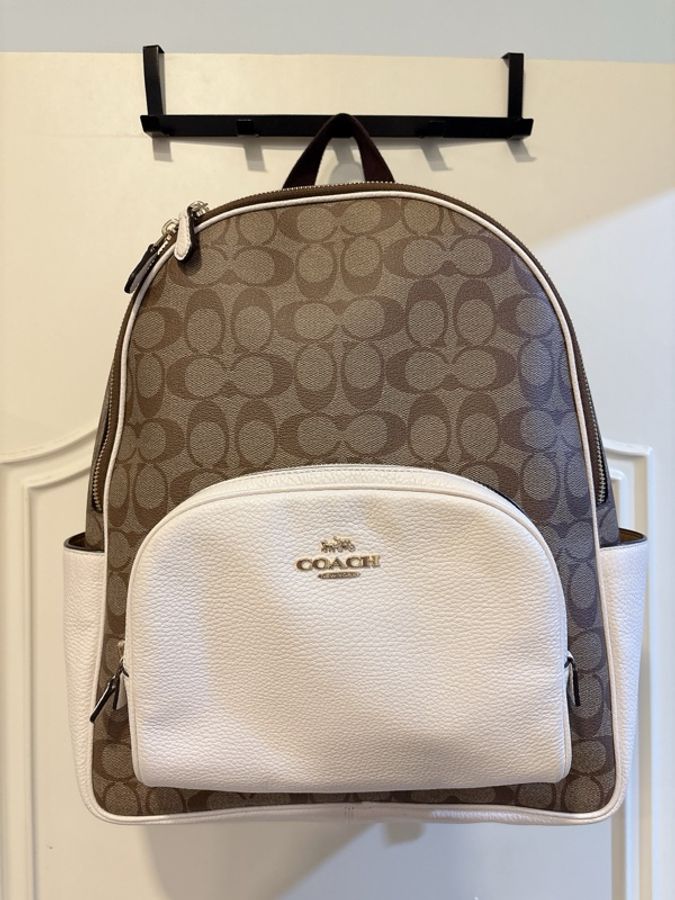 Coach老花拼白色後背包-0