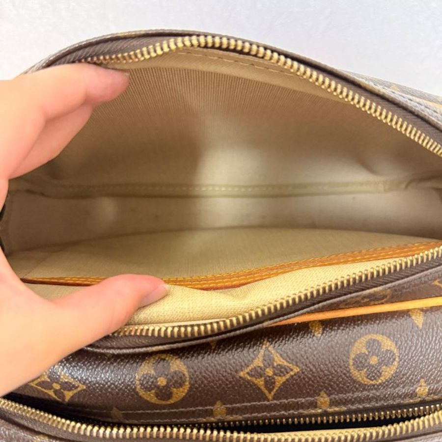 裝滿故事的LV原花 Louis Vuitton 小款層記者包 (LV Reporter PM)肩背包 斜背包-26