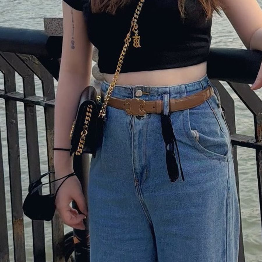 Celine Triomphe牛皮純色凱旋門Logo金屬扣腰帶皮帶-4