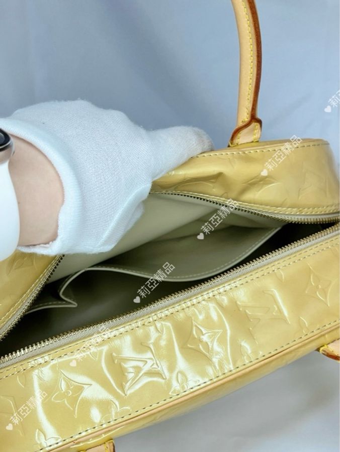 莉亞精品♡ LV M91103 壓紋漆皮保齡球包 黃色 二手-14