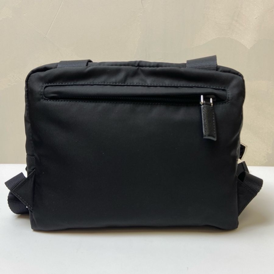 Prada/普拉達 黑銀尼龍多功能背包 秀款,背包 黑銀 尼龍材質-2