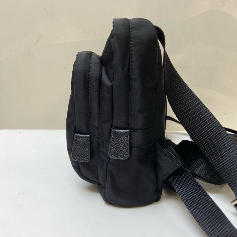 Prada/普拉達 黑銀尼龍多功能背包 秀款,背包 黑銀 尼龍材質-4