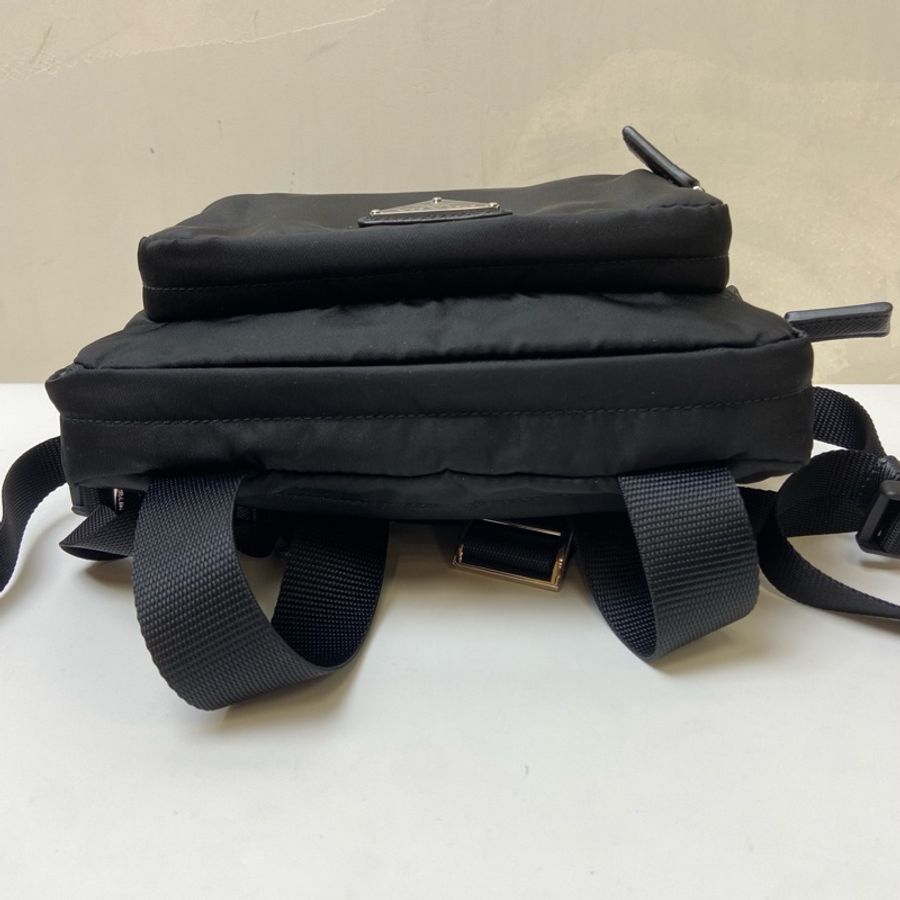Prada/普拉達 黑銀尼龍多功能背包 秀款,背包 黑銀 尼龍材質-6