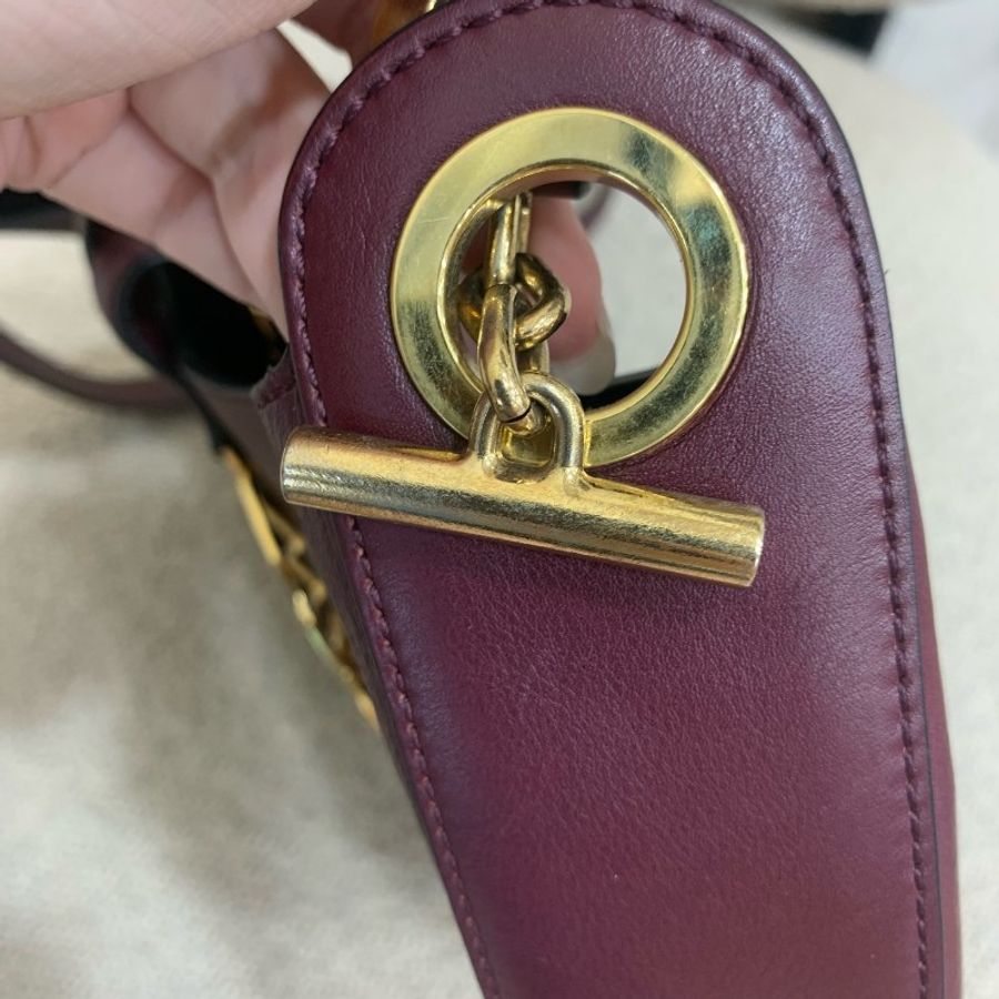 Loewe 羅意威 Joyce 酒紅色月牙包 小號 底長23-7