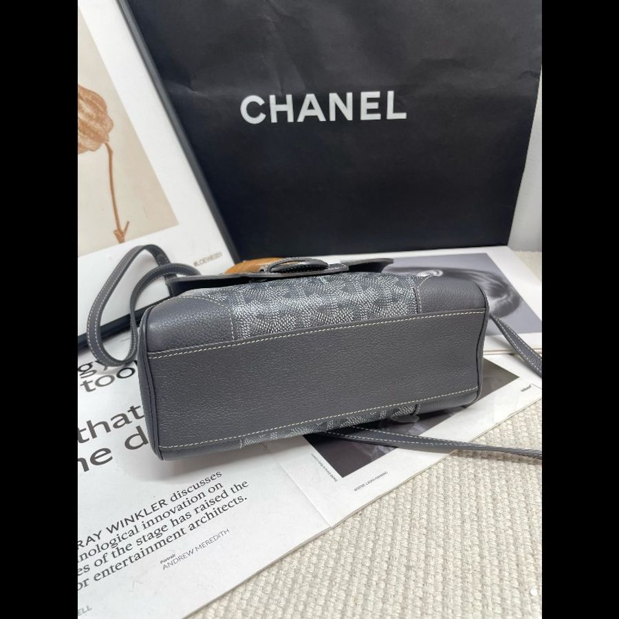 Goyard 戈雅 mini saigon 西貢包木製手柄
尺寸20*15-4