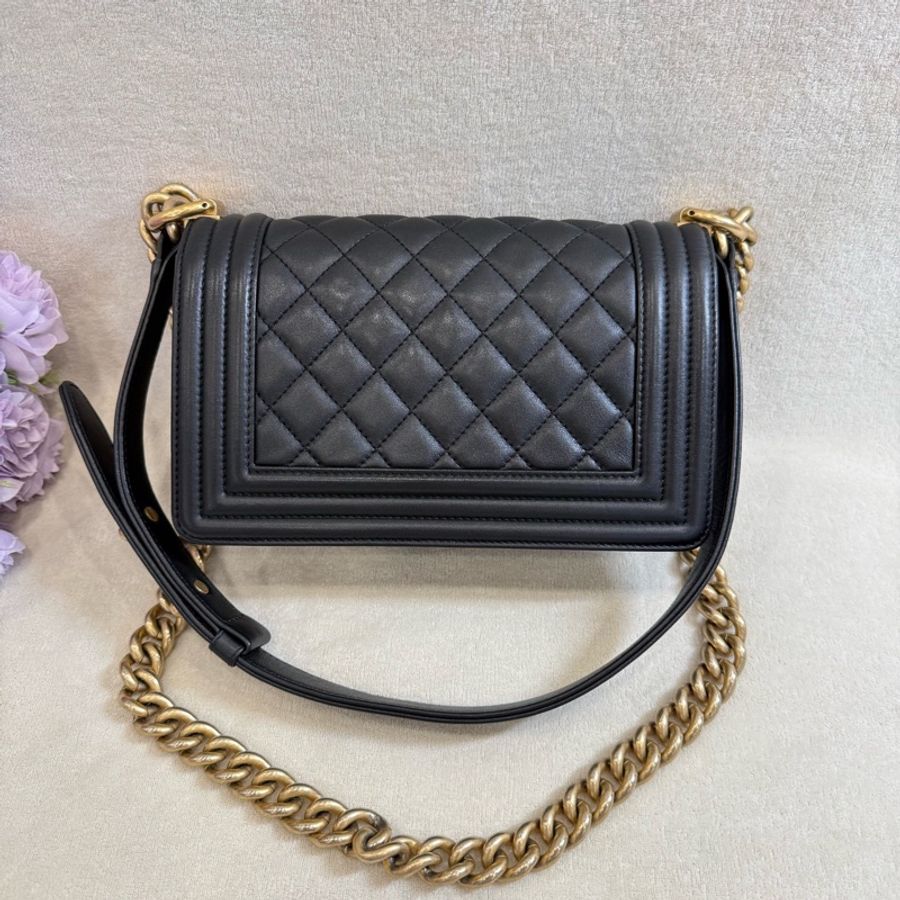 香奈兒Chanel leboy黑金小號 27開有卡 牛皮菱格-2