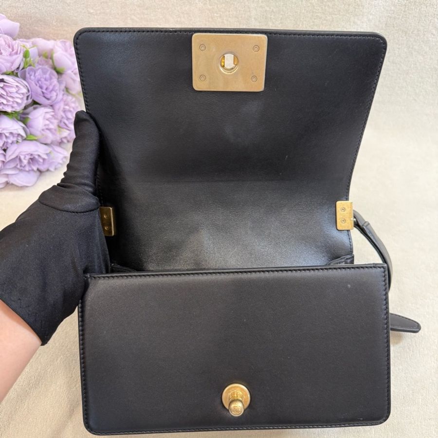 香奈兒Chanel leboy黑金小號 27開有卡 牛皮菱格-6