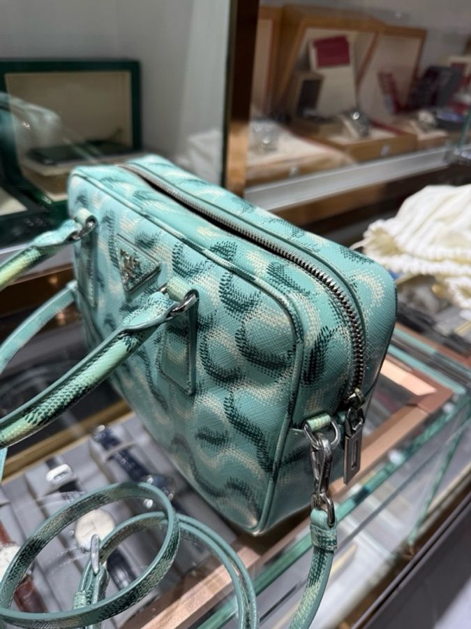 Prada手提包,星辰少女米蘭薄荷綠。-3