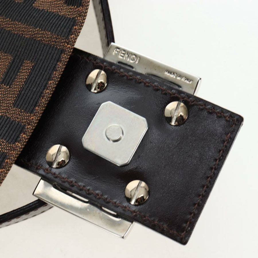 【日本直送】FENDI Zucca帆布Mamma Baguette單肩包 棕色/黑色 正品 192625SAM-8