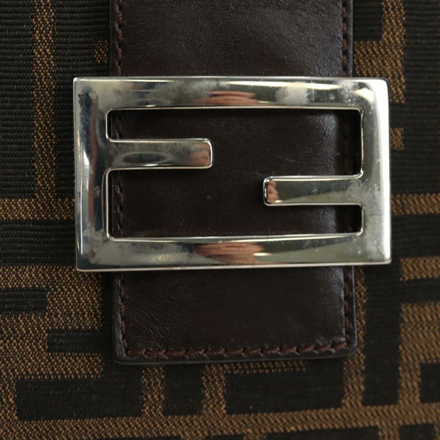 【日本直送】FENDI Zucca帆布Mamma Baguette單肩包 棕色/黑色 正品 192220V-18