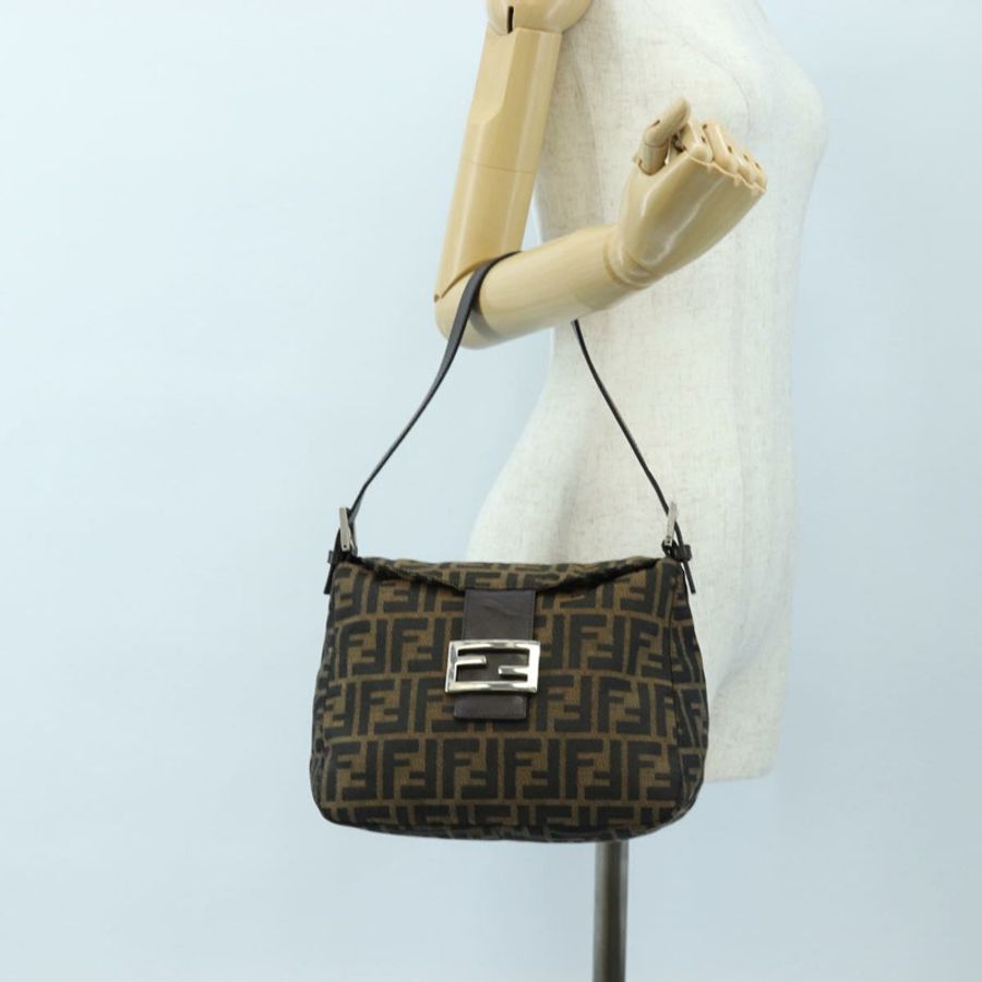 【日本直送】FENDI Zucca帆布Mamma Baguette單肩包 棕色/黑色 正品 192220V-25