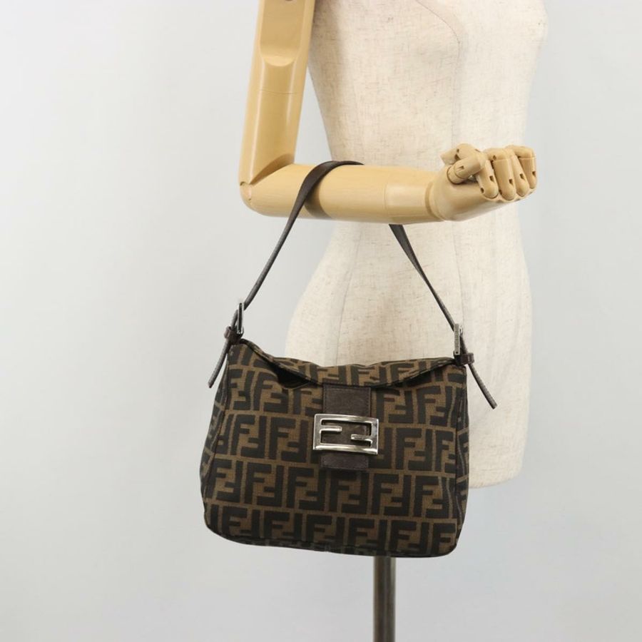 【日本直送】FENDI Zucca帆布Mamma Baguette單肩包 棕色/黑色 正品 193052V-24