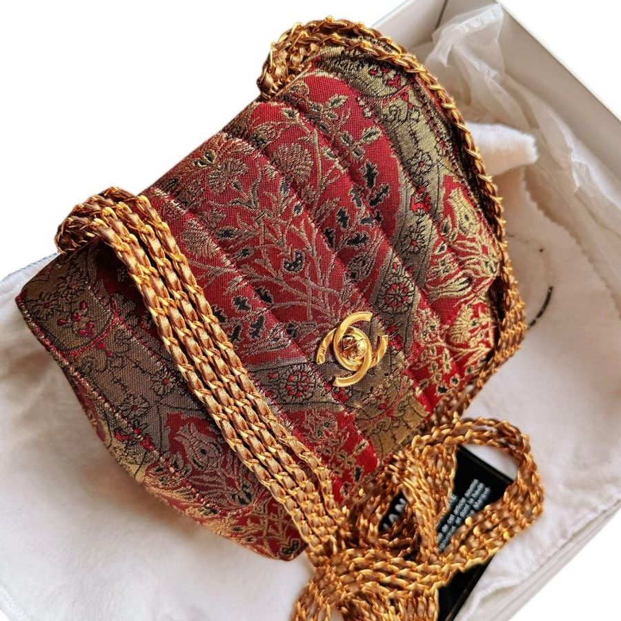 Chanel香奈兒西陣織雙C扣刺繡元寶鏈條包-19
