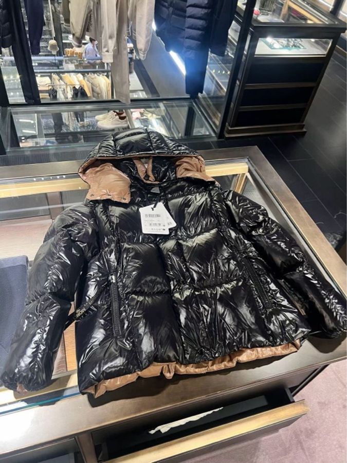 Moncler -Parana 女款羽絨 黑色 尺寸: 2碼 3碼-1