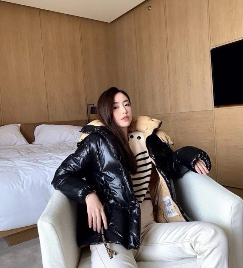 Moncler -Parana 女款羽絨 黑色 尺寸: 2碼 3碼-4