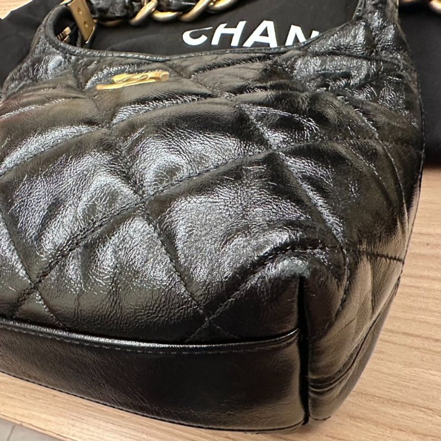 Chanel 香奈兒 黑金亮面牛皮 粗鍊HOBO 腋下包 單肩包 有購證 晶片款 AS4922-11