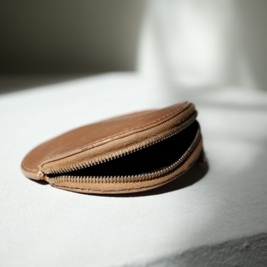 CELINE 圓形金屬環裝飾皮革零錢包 / 月牙金屬氣眼拉鍊小包-3