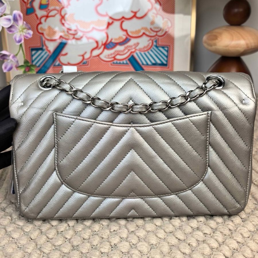 Chanel • 經典太空銀山形紋荔枝牛皮Cf 25 中號 全配-6