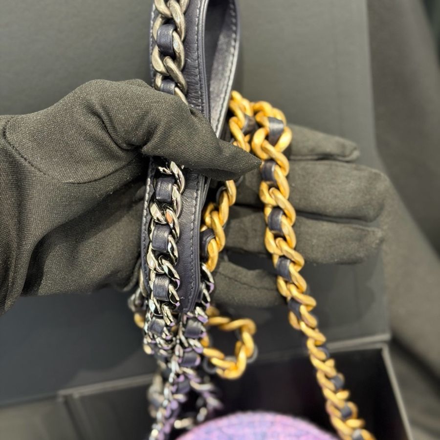 chanel 香奈兒 20A圓餅包軟泥金銀金屬紫色黑色藍色 原始成色 30開-5
