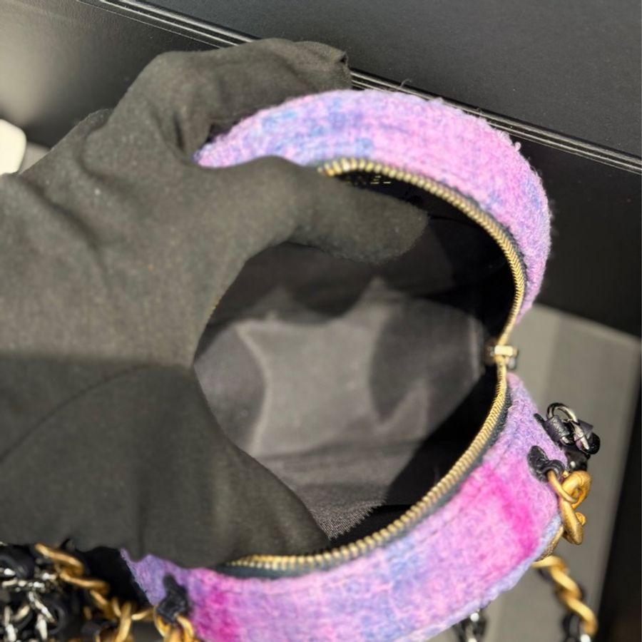 chanel 香奈兒 20A圓餅包軟泥金銀金屬紫色黑色藍色 原始成色 30開-8
