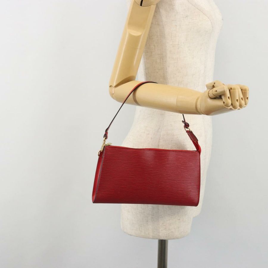 【日本直送】路易威登 Epi Pochette Accessoires 手拿包 紅色 M52947 LV Auth am12093V-21