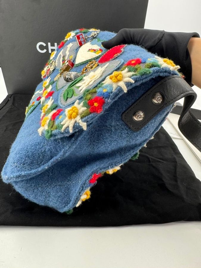 Chanel 2015/16 Wool Felt Heart Alpine Patches and Charms Blue Flap Bag-10