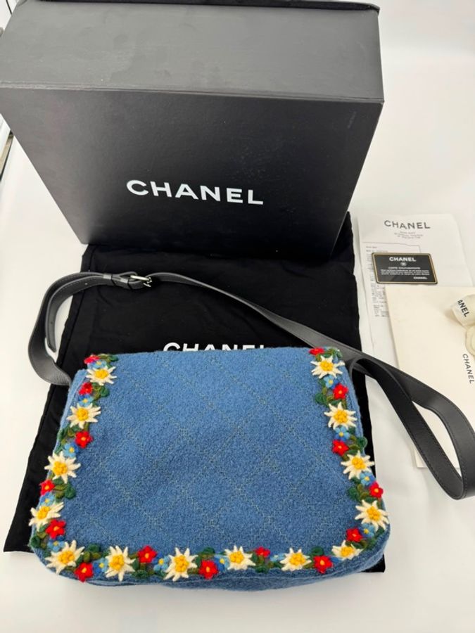 Chanel 2015/16 Wool Felt Heart Alpine Patches and Charms Blue Flap Bag-11