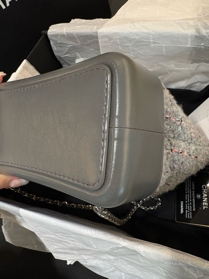 Chanel香奈兒Gabrielle流浪雙肩背包粗花呢毛呢限定面料版雙肩包單肩包斜挎包24開 尺寸：20*24*12 附件：防塵袋-11