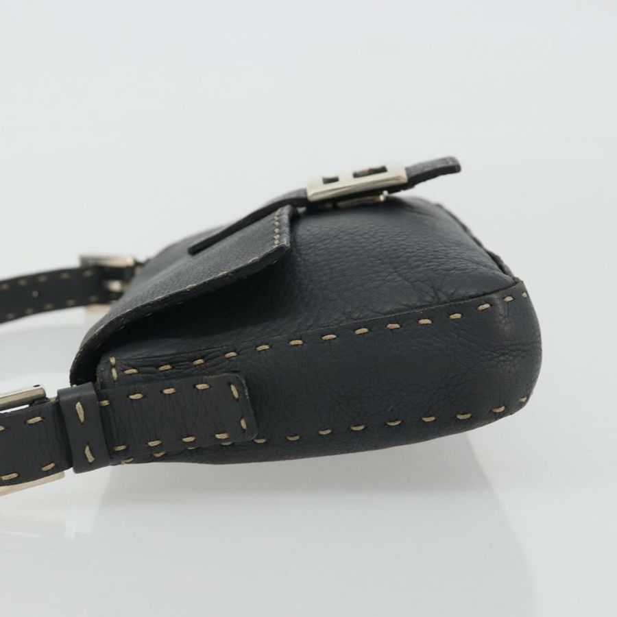 【日本直送】FENDI Celeria Mamma Baguette 單肩包 皮革 灰色 銀色 正品 yk20674M-3