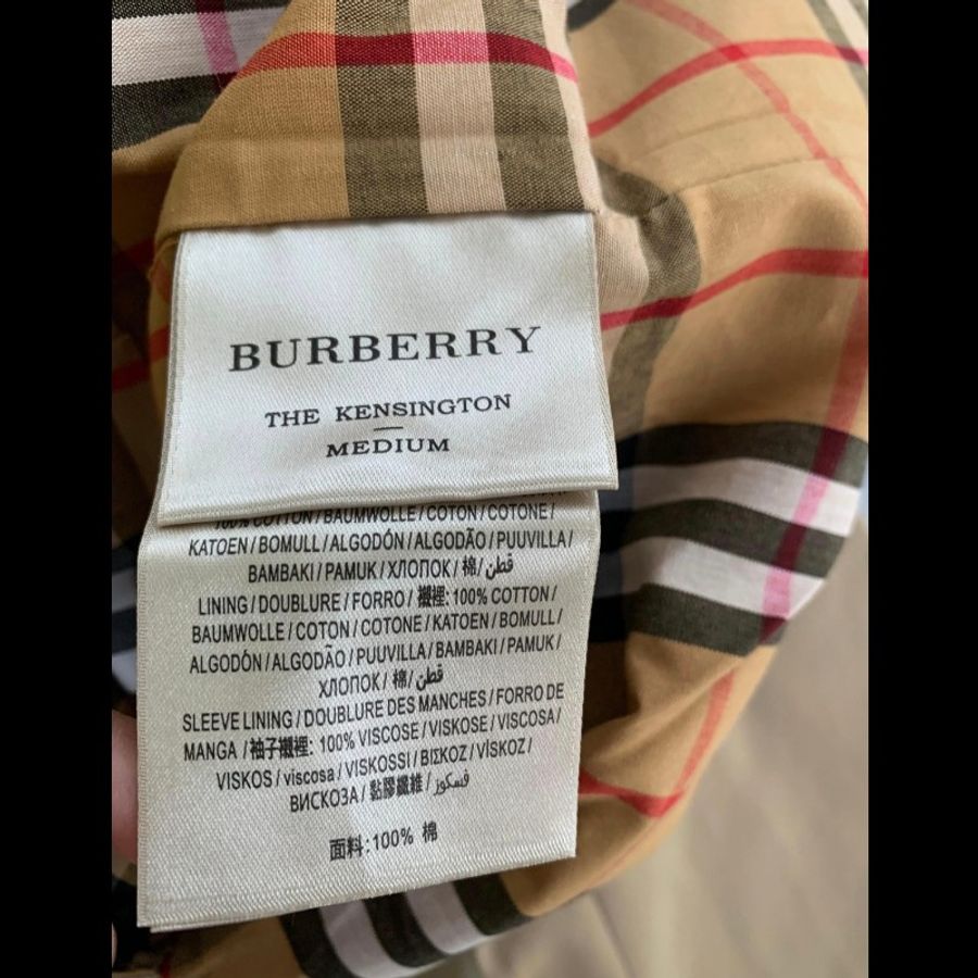 原價8萬9/全新/Burberry 時尚女神風衣-10