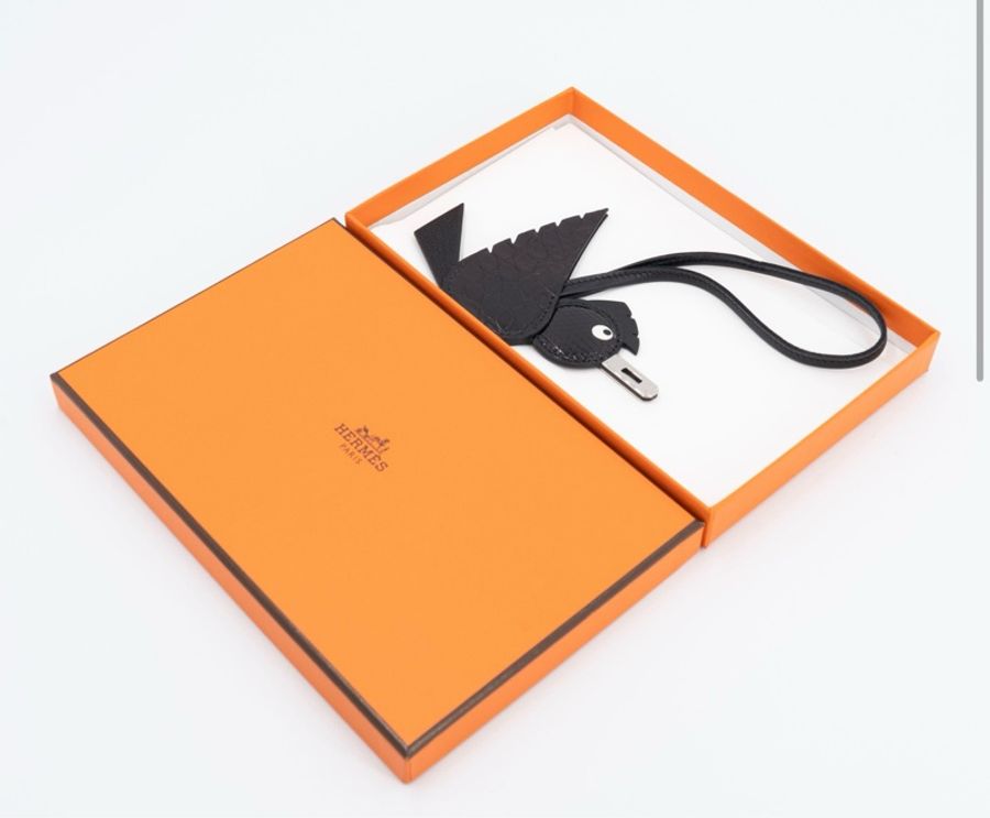 全新 HERMÈS 愛馬仕 鳥王Birdy 掛件 89 黑色 Noir (Black) 短吻鱷 霧面 蜥蜴皮 Epsom皮 Chevre山羊皮 銀扣-10