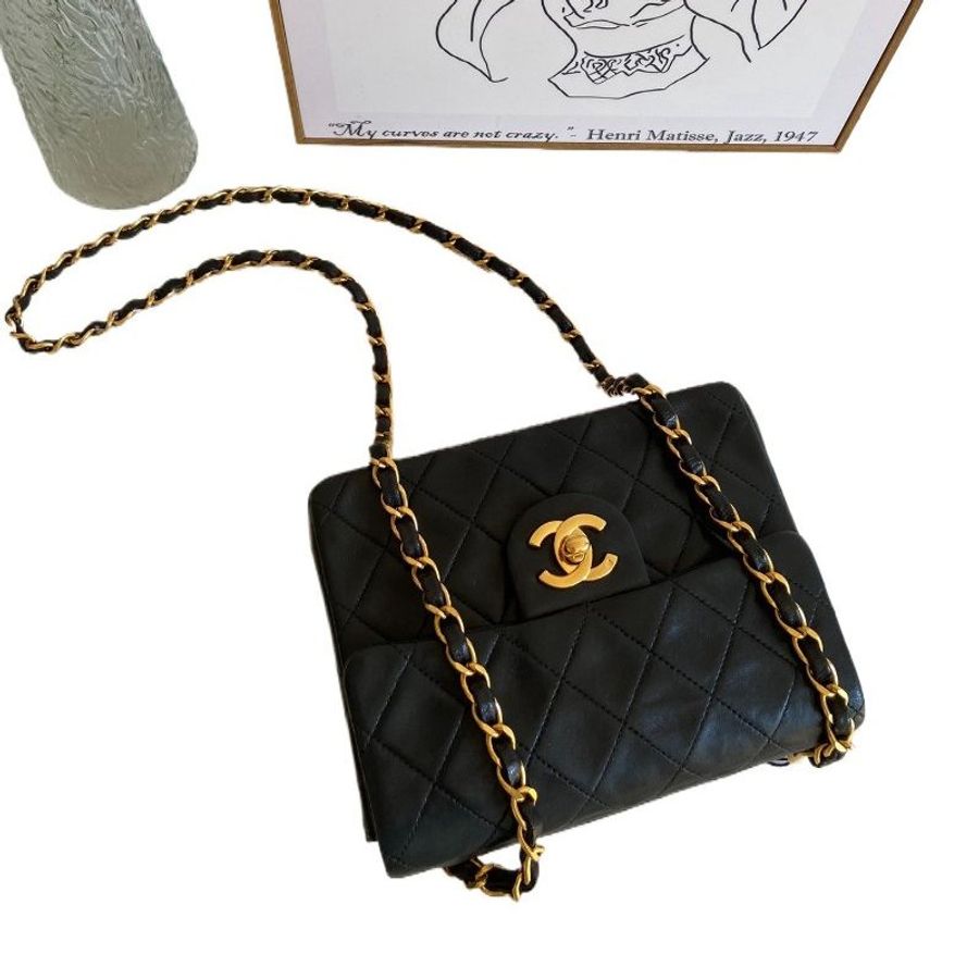 Chanel香奈黑金兒菱格紋雙C 扣方胖子鏈條包-15
