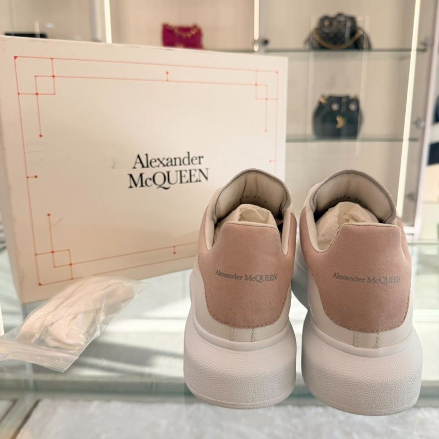 *SHIHNA名牌精品* Alexander McQueen 粉絨尾小白鞋 / 39號-2