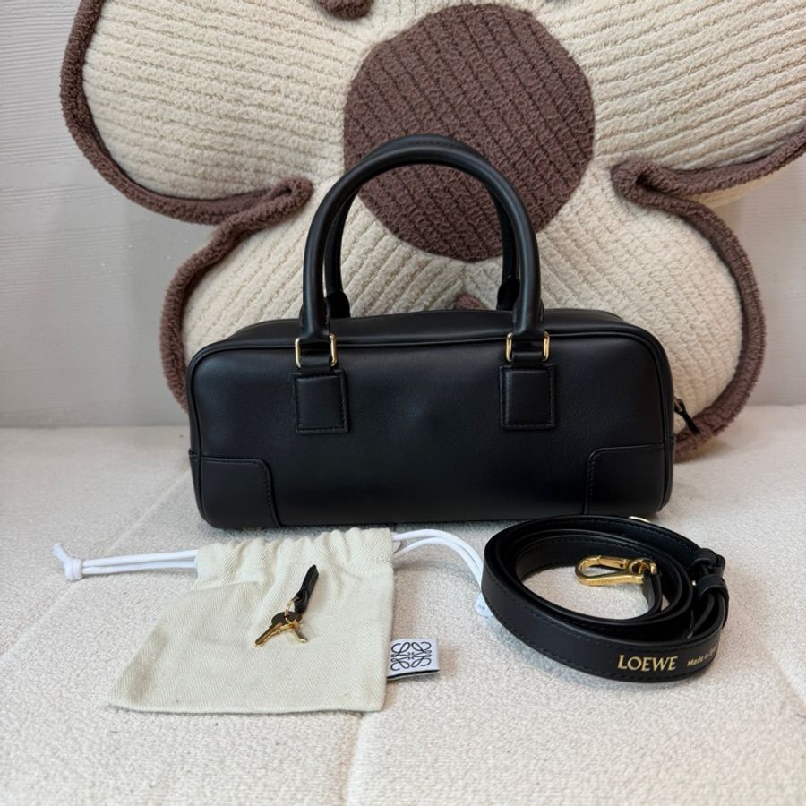 羅意威/Loewe 納帕牛皮革 Amazona 23 手袋 黑色 保齡球 手提包肩背包斜挎包 金扣-1