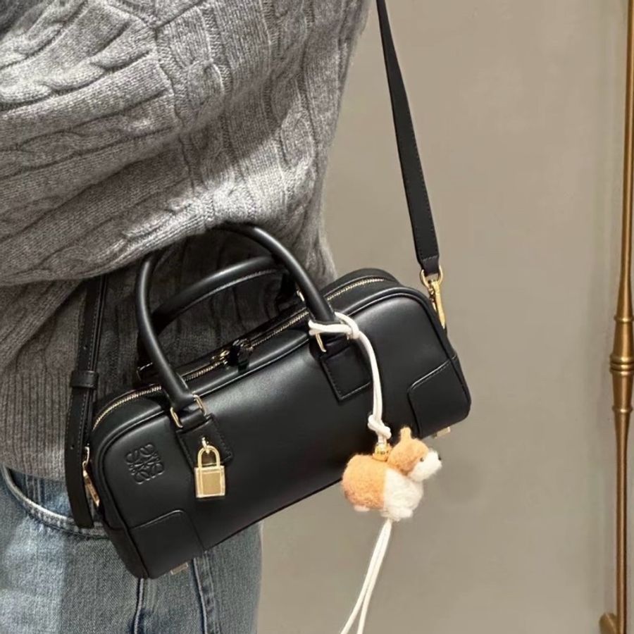 羅意威/Loewe 納帕牛皮革 Amazona 23 手袋 黑色 保齡球 手提包肩背包斜挎包 金扣-8