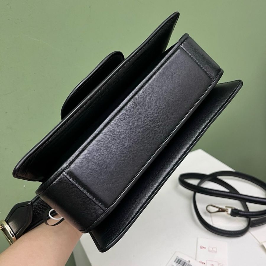 華倫天奴Valentino法棍包-4