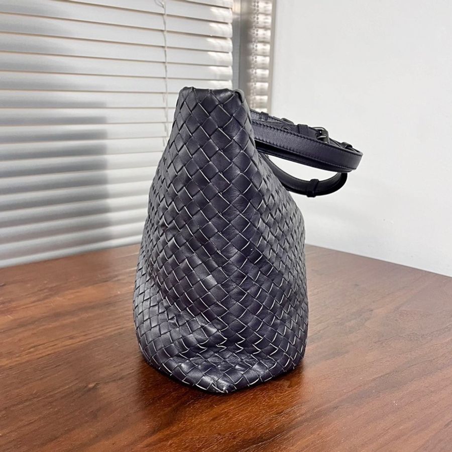 BV 葆蝶家 BOTTEGA VENETA Capri 深紫色編織手提包 尺寸 40×15×25cm-2