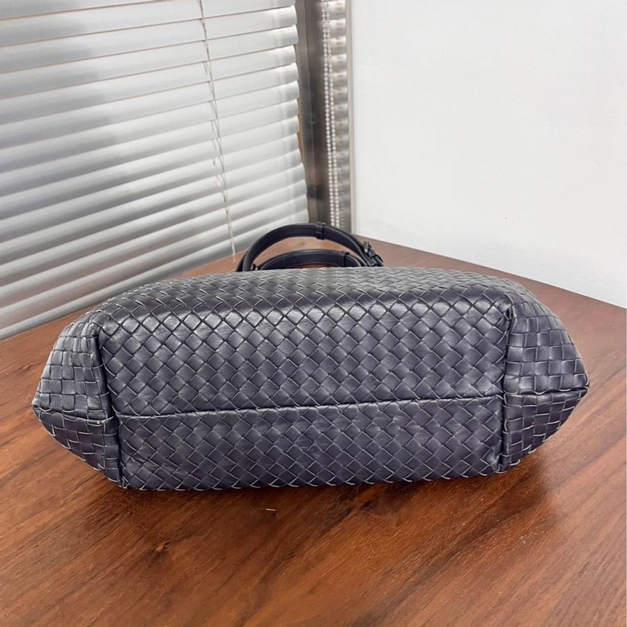 BV 葆蝶家 BOTTEGA VENETA Capri 深紫色編織手提包 尺寸 40×15×25cm-4