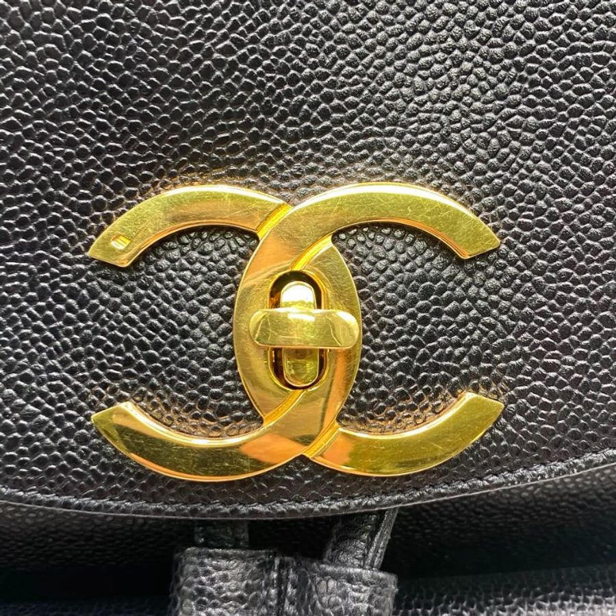 Chanel香奈兒黑金大雙C 扣魚子醬雙肩包-22