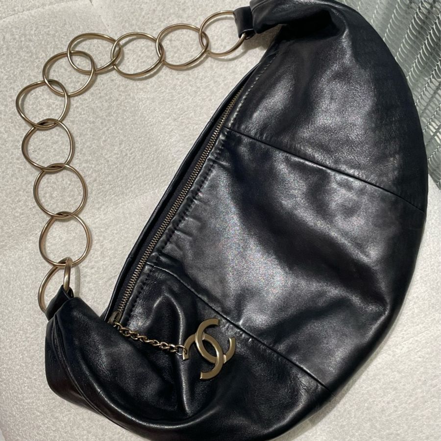 ▪️富貴選物FUGUEI▪️Chanel 古董珍藏Vintage 圓環牛角包🥐 黑金-4
