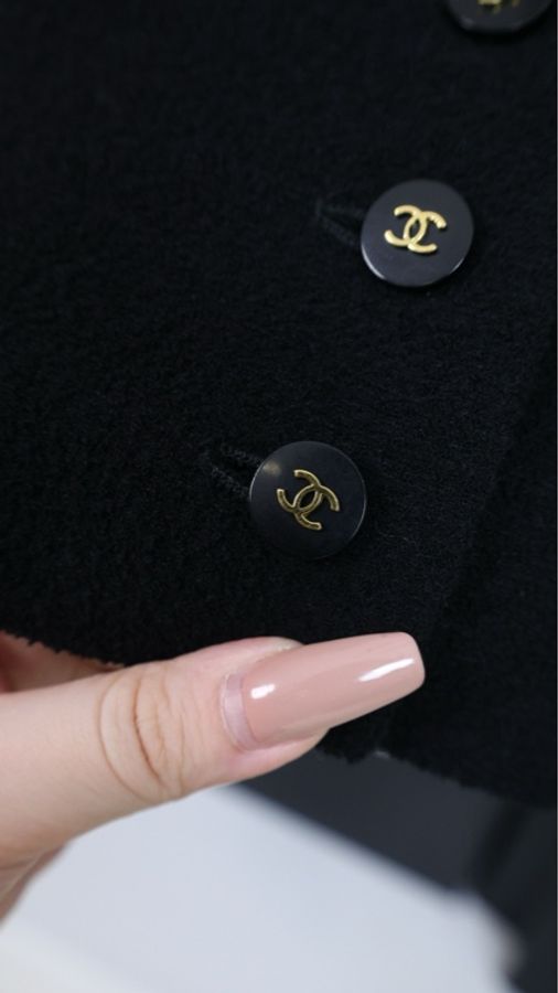 Chanel 95年黑金扣上衣crop短外套-13