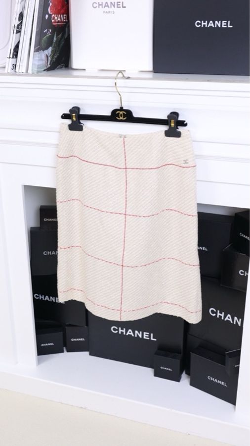 Chanel 00年奶白色红宝石半裙-3