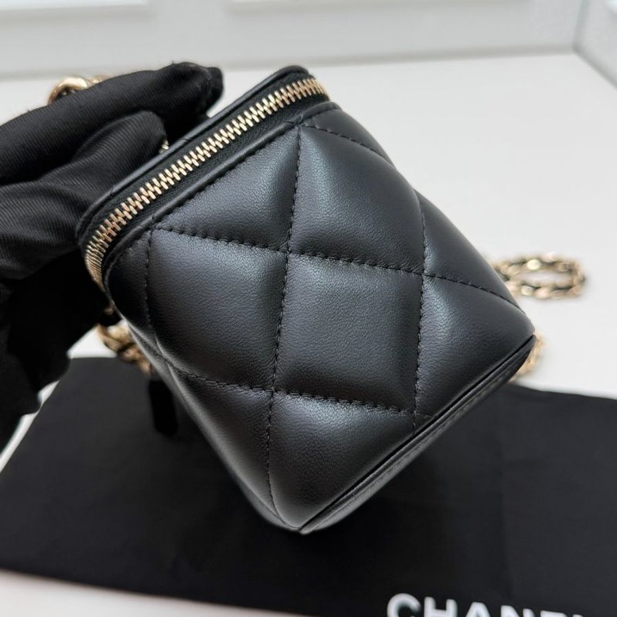 香奈兒/Chanel 黑金羊皮琺瑯扣鏈條化粧包-2